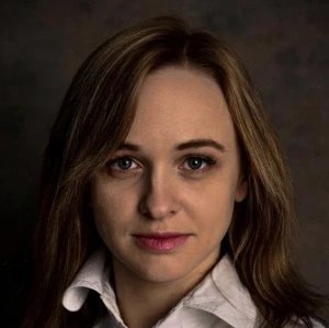 Александра Карельских