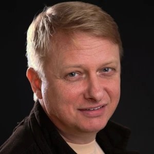 Максим Глотов