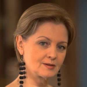 Елена Комиссаренко