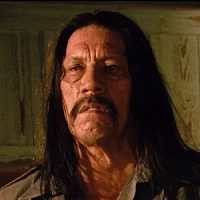 Исидор «Мачете» Кортес  озвучивал фильм Мачете