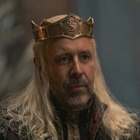 Визерис I Таргариен озвучивал фильм Дом Дракона