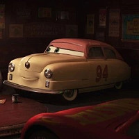 Луиз Нэш озвучивал фильм Тачки 3