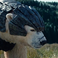 Йорек Бирнисон озвучивал фильм Тёмные начала