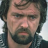 Роберт Брюс  озвучивал фильм Храброе сердце