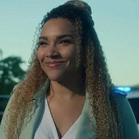 Эллисон Харгривз / Номер Три озвучивал фильм Академия «Амбрелла»