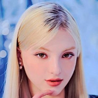 Мария Емельянова озвучивал персонажа Анаис Уоттерсон