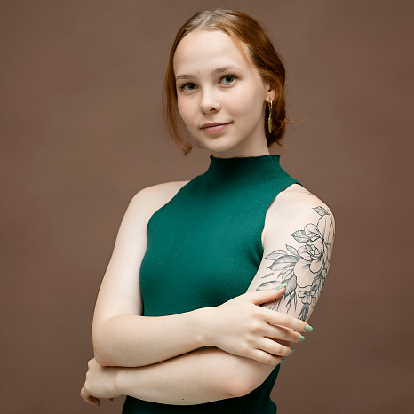 Алёна Сазонова