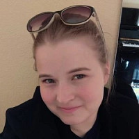 Елизавета Захарьева (Чабан) озвучивал персонажа Фей-Фей