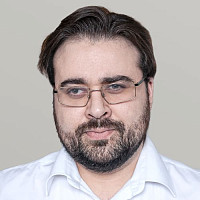 Сергей Пономарёв озвучивал персонажа Аарон