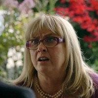 Вивиан озвучивал фильм Кто там