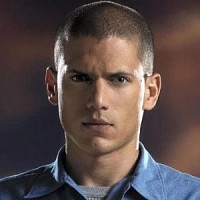 Майкл Скофилд озвучивал фильм Побег