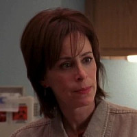 Лоис озвучивал фильм Малкольм в центре внимания