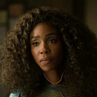 Петра Смолл / Флэйр II озвучивал фильм Наследие Юпитера