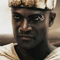 Посланник озвучивал фильм 300 спартанцев