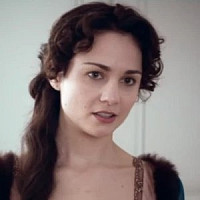 Элен Курагина озвучивал фильм Война и мир