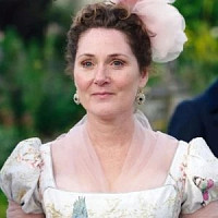 Вайолет Бриджертон озвучивал фильм Бриджертоны