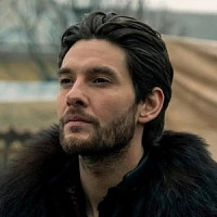 Генерал Кириган озвучивал фильм Тень и кость