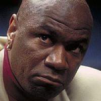 Лютер Стайкелл  озвучивал фильм Миссия невыполнима