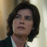 Софи Сен-Рош озвучивал фильм Связь