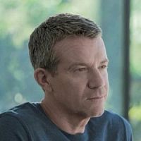 Дэниел О'Фаррелл озвучивал фильм Захваченный рейс