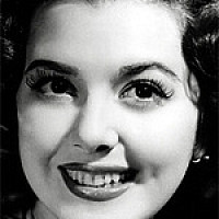 Кэррин О’Хара  озвучивал фильм Унесённые ветром