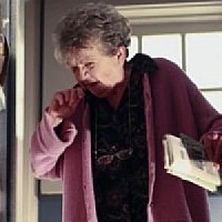 Айда Гринберг озвучивал фильм Отчаянные домохозяйки