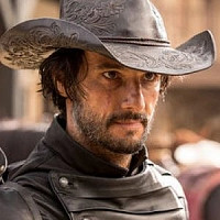 Гектор Эскатон озвучивал фильм Мир Дикого Запада