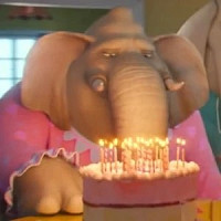 Бабушка Мины озвучивал фильм Зверопой