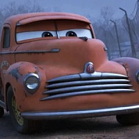 Выхлоп озвучивал фильм Тачки 3