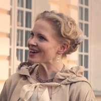 Лиза Болконская озвучивал фильм Война и мир