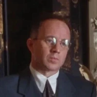 Питер Ладлоу  озвучивал фильм Парк Юрского периода 2: Затерянный мир