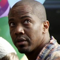 Майк Питерсон озвучивал фильм Агенты «Щ.И.Т.»