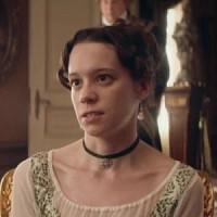 Жюли Карагина озвучивал фильм Война и мир