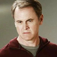 Пол Янг озвучивал фильм Отчаянные домохозяйки