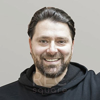 Даниил Эльдаров озвучивал персонажа Аарон Бёрнс