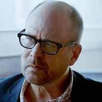 Барри Кляйн озвучивал фильм Изобретая Анну