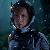 Селена озвучивал игру Returnal