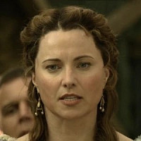 Лукреция озвучивал фильм Спартак: Боги арены