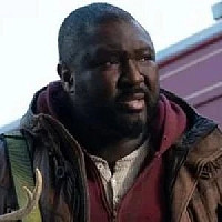 Томми Джеппард озвучивал фильм Sweet Tooth: Мальчик с оленьими рогами