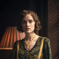 Ада Шелби озвучивал фильм Острые козырьки