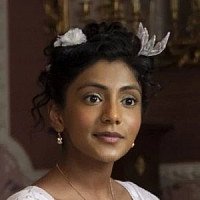 Эдвина Шарма озвучивал фильм Бриджертоны