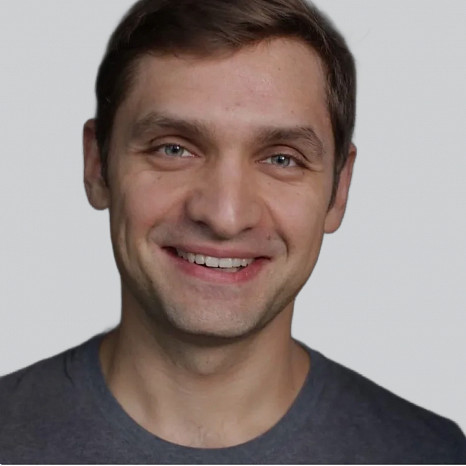 Алексей Петров