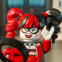 Харли Квинн  озвучивал фильм Лего Фильм: Бэтмен