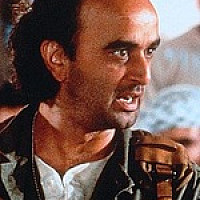 Салим Абу Азис озвучивал фильм Правдивая ложь