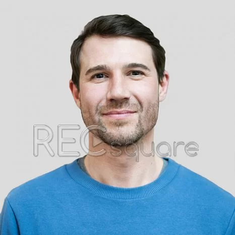Евгений Комаров