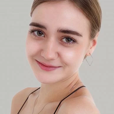 На фото диктор Диана Деева