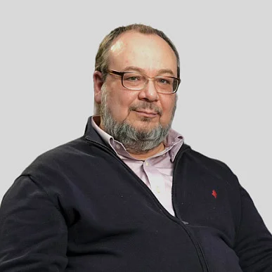 На фото диктор Роман Стабуров