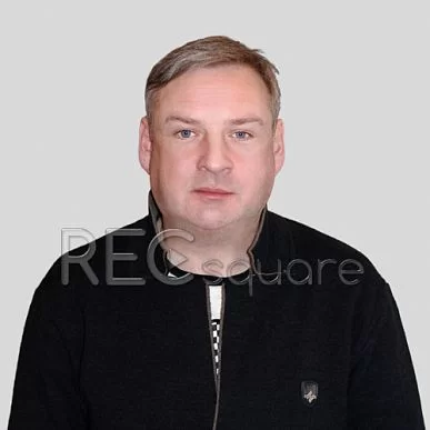 На фото диктор Станислав Стрелков